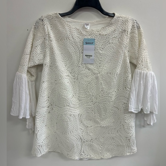 NWT LACE BLOUSE SHEEP TWO LAYERS AND RUFFLED SLEEVES IN CREAM COLOUR SIZE MEDIUM - Picture 2 of 6